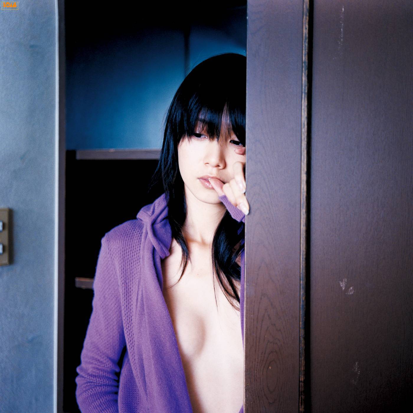 长谷川惠美 Emi Hasegawa  日本美女图片Bomb.tv 套图